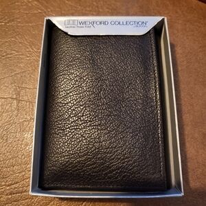 NIP Vintage Wexford Collection Leather Three Fold Wallet